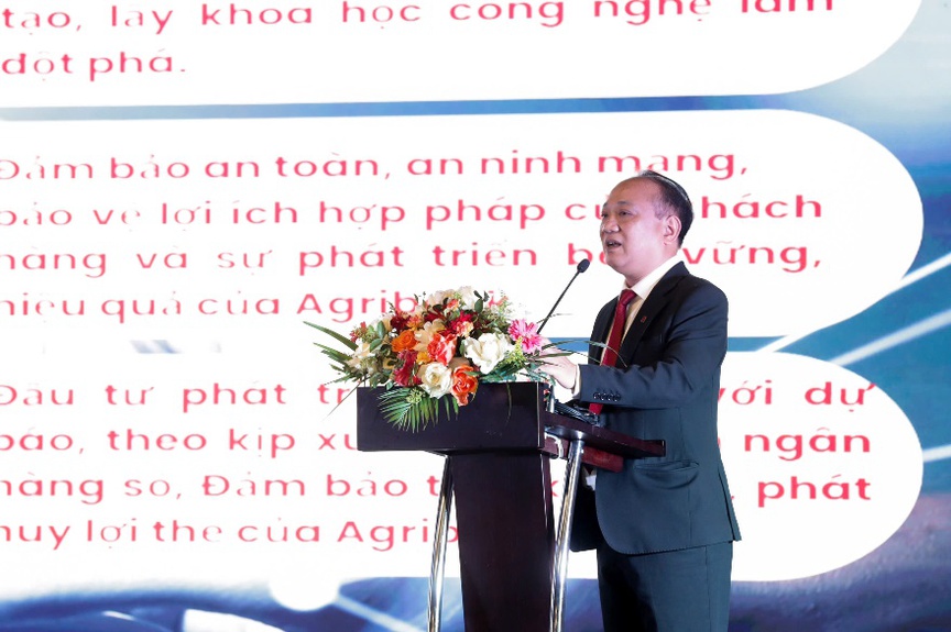 Tập trung toàn lực thúc đẩy đổi mới sáng tạo, phát triển khoa học công nghệ và chuyển đổi số tại Agribank- Ảnh 5.