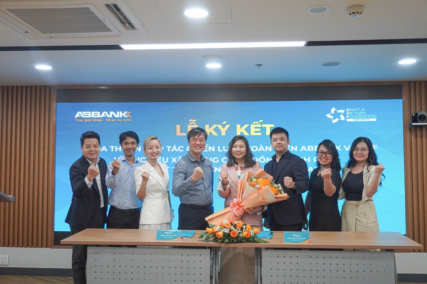ABBANK hợp tác với SVF thúc đẩy ngành công nghiệp văn hóa sáng tạo và phát triển bền vững- Ảnh 1. ABBANK hợp tác với SVF thúc đẩy ngành công nghiệp văn hóa sáng tạo và phát triển bền vững- Ảnh 1.