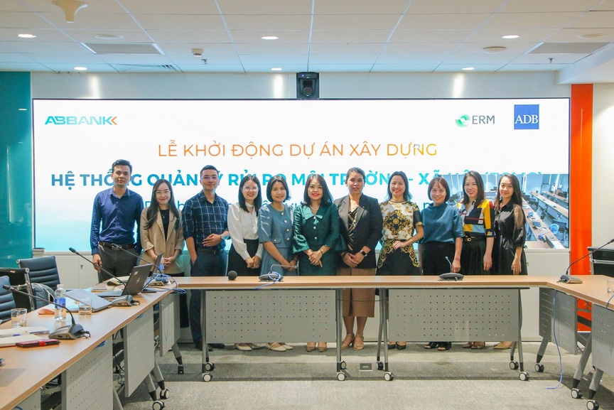 ABBANK hợp tác với SVF thúc đẩy ngành công nghiệp văn hóa sáng tạo và phát triển bền vững- Ảnh 4. ABBANK hợp tác với SVF thúc đẩy ngành công nghiệp văn hóa sáng tạo và phát triển bền vững- Ảnh 4.