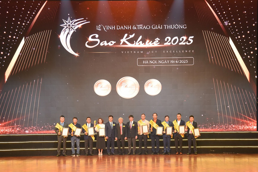 VietinBank xuất sắc giành 5 Giải thưởng Sao Khuê 2025- Ảnh 1. VietinBank xuất sắc giành 5 Giải thưởng Sao Khuê 2025- Ảnh 1.
