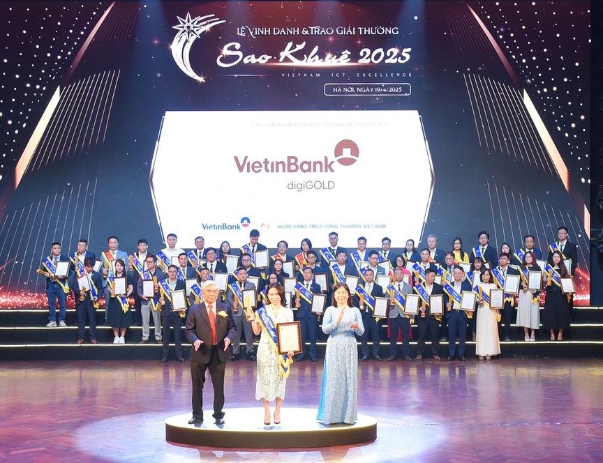 VietinBank xuất sắc giành 5 Giải thưởng Sao Khuê 2025- Ảnh 3. VietinBank xuất sắc giành 5 Giải thưởng Sao Khuê 2025- Ảnh 3.