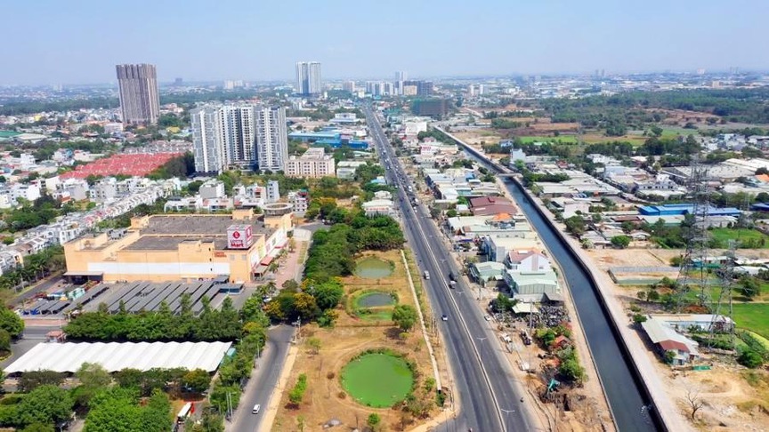 Cú huých sau sáp nhập với TP. HCM: Khu vực nào của Bình Dương sẽ là tâm điểm?- Ảnh 1. Cú huých sau sáp nhập với TP. HCM: Khu vực nào của Bình Dương sẽ là tâm điểm?- Ảnh 1.
