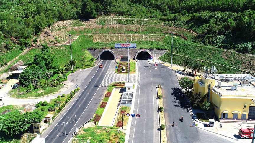 Hầm đường bộ xuyên núi dài nhất Đông Nam Á tại Việt Nam suốt 2 thập niên: Công trình kỳ vĩ kết nối 2 TP trực thuộc Trung ương của cả nước- Ảnh 1.