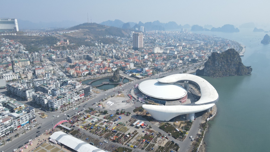 Quảng Ninh: Sơ kết đề án "Một số mô hình phát triển sản phẩm du lịch đêm”- Ảnh 2. Quảng Ninh: Sơ kết đề án "Một số mô hình phát triển sản phẩm du lịch đêm”- Ảnh 2.