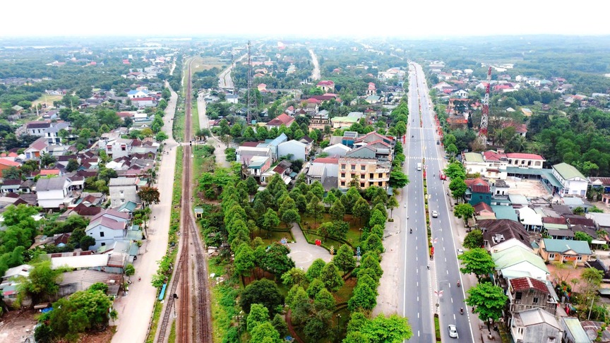 Chỉ 2 tháng nữa, TP trực thuộc Trung ương trẻ nhất Việt Nam sẽ xóa tên 3 thị xã trực thuộc khỏi bản đồ hành chính- Ảnh 4. Chỉ 2 tháng nữa, TP trực thuộc Trung ương trẻ nhất Việt Nam sẽ xóa tên 3 thị xã trực thuộc khỏi bản đồ hành chính- Ảnh 4.