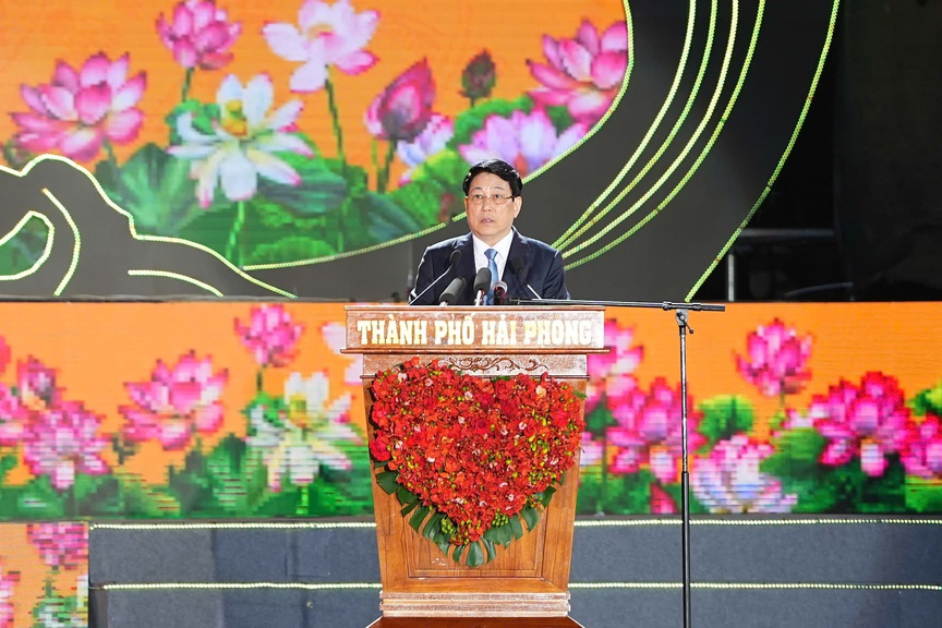 Hải Phòng đón nhận Danh hiệu "Thành phố Anh hùng"- Ảnh 4. Hải Phòng đón nhận Danh hiệu "Thành phố Anh hùng"- Ảnh 4.