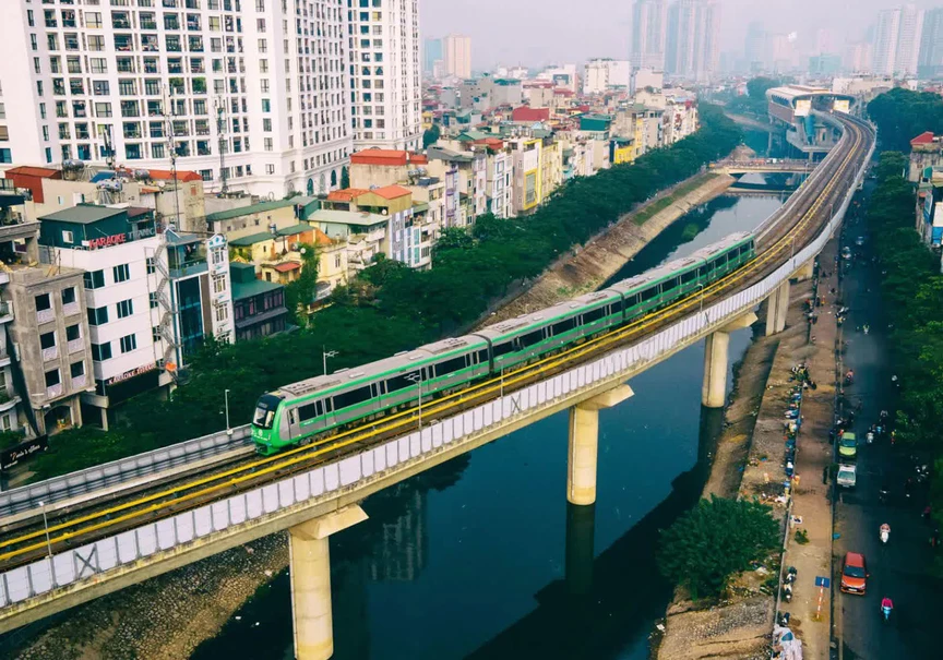 Thị trường bất động sản vùng Thủ đô đang định hình lại bản đồ đầu tư: Tâm điểm nào sẽ dẫn dắt chu kỳ mới?- Ảnh 3. Thị trường bất động sản vùng Thủ đô đang định hình lại bản đồ đầu tư: Tâm điểm nào sẽ dẫn dắt chu kỳ mới?- Ảnh 3.