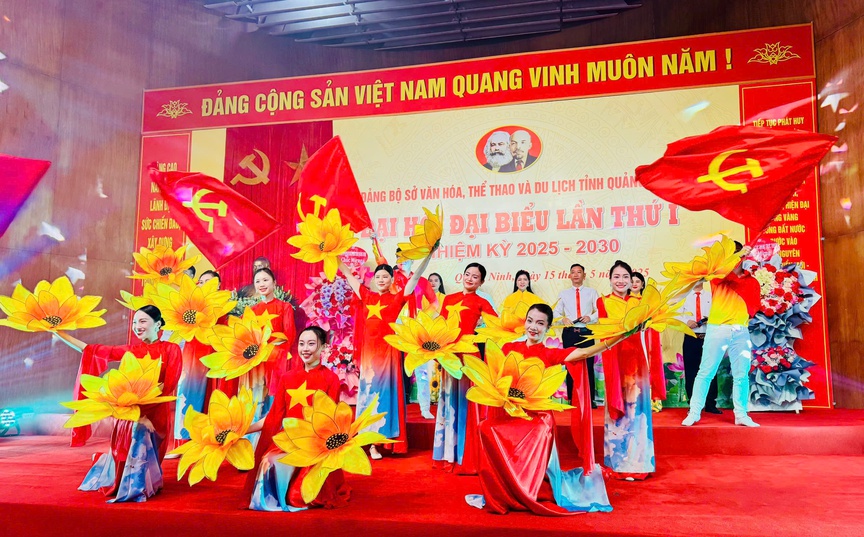 Quảng Ninh: Bảo tồn và phát huy di sản gắn với phát triển du lịch bền vững- Ảnh 1. Quảng Ninh: Bảo tồn và phát huy di sản gắn với phát triển du lịch bền vững- Ảnh 1.