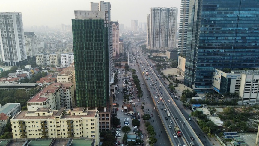 Tháp 27 tầng bỏ hoang nằm đối diện tòa nhà chọc trời cao nhất Thủ đô: Hoang phế suốt 16 năm qua, tương lai vẫn vô định- Ảnh 1. Tháp 27 tầng bỏ hoang nằm đối diện tòa nhà chọc trời cao nhất Thủ đô: Hoang phế suốt 16 năm qua, tương lai vẫn vô định- Ảnh 1.