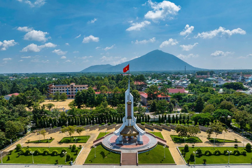 Tỉnh sở hữu nóc nhà của Nam Bộ sẽ có công trình rộng 13.000m2 đạt giải thưởng lớn về kiến trúc khi ‘về chung nhà’ với Long An- Ảnh 1.