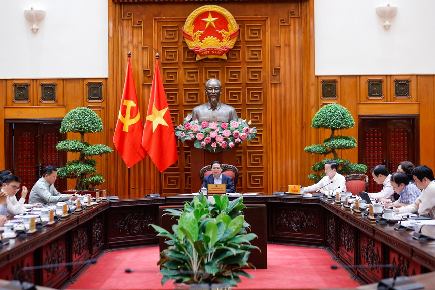 Khởi công tuyến đường sắt Lào Cai - Hà Nội - Hải Phòng vào ngày 19/12/2025- Ảnh 1. Khởi công tuyến đường sắt Lào Cai - Hà Nội - Hải Phòng vào ngày 19/12/2025- Ảnh 1.