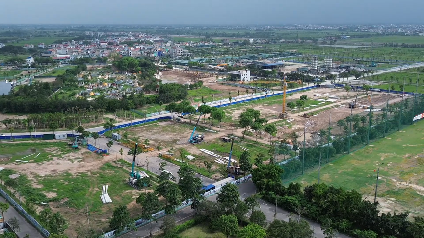 Mất quyền tự xây nhà ở khu đô thị Thanh Hà - Cienco5: Khách hàng bức xúc vì chủ đầu tư "ký hợp đồng một đằng, thực hiện một nẻo"- Ảnh 1. Mất quyền tự xây nhà ở khu đô thị Thanh Hà - Cienco5: Khách hàng bức xúc vì chủ đầu tư "ký hợp đồng một đằng, thực hiện một nẻo"- Ảnh 1.