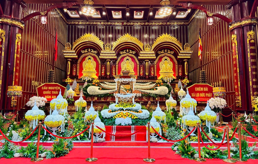 Quảng Ninh: Sẵn sàng đón 500 nghìn - 1 triệu lượt người đến chiêm bái Xá lợi Đức Phật- Ảnh 2. Quảng Ninh: Sẵn sàng đón 500 nghìn - 1 triệu lượt người đến chiêm bái Xá lợi Đức Phật- Ảnh 2.