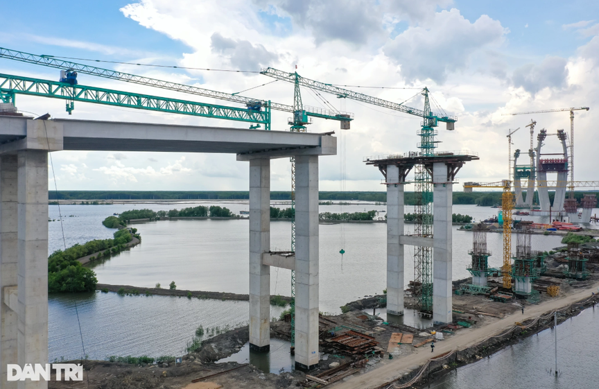 Cây cầu 4.900 tỷ có nhịp chính dài nhất Đông Nam Á của Việt Nam dự kiến hoàn thành trước hạn 6 tháng- Ảnh 3. Cây cầu 4.900 tỷ có nhịp chính dài nhất Đông Nam Á của Việt Nam dự kiến hoàn thành trước hạn 6 tháng- Ảnh 3.