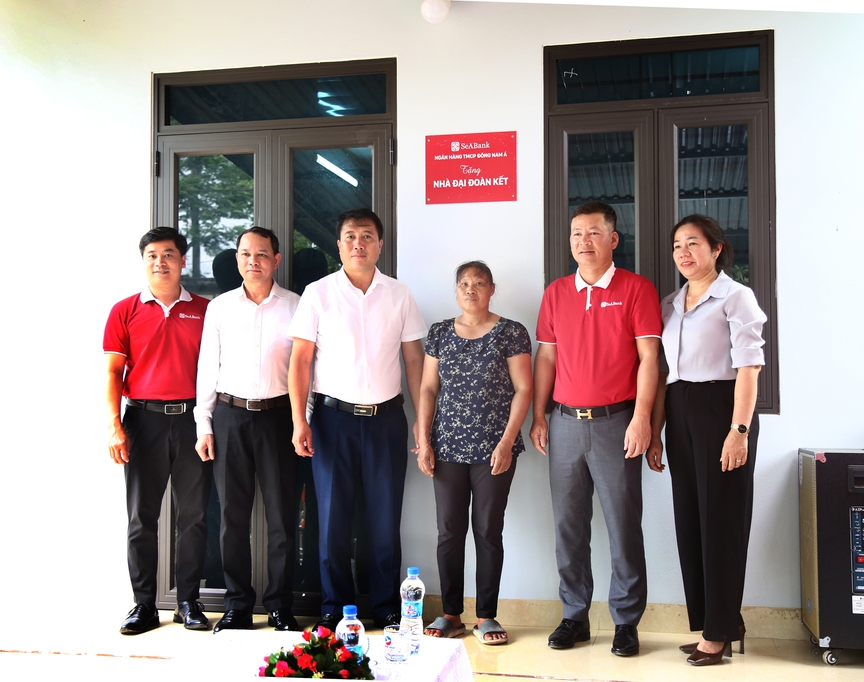 SeABank bàn giao 856 căn nhà đại đoàn kết cho tỉnh Hòa Bình- Ảnh 3.