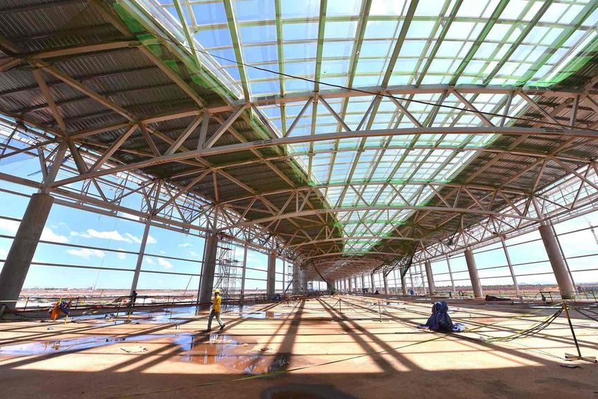 Siêu sân bay 16 tỷ USD lớn nhất Việt Nam sở hữu mái thép kết cấu phức tạp nhất cả nước, rộng gấp 3 lần sân bóng FIFA- Ảnh 1. Siêu sân bay 16 tỷ USD lớn nhất Việt Nam sở hữu mái thép kết cấu phức tạp nhất cả nước, rộng gấp 3 lần sân bóng FIFA- Ảnh 1.