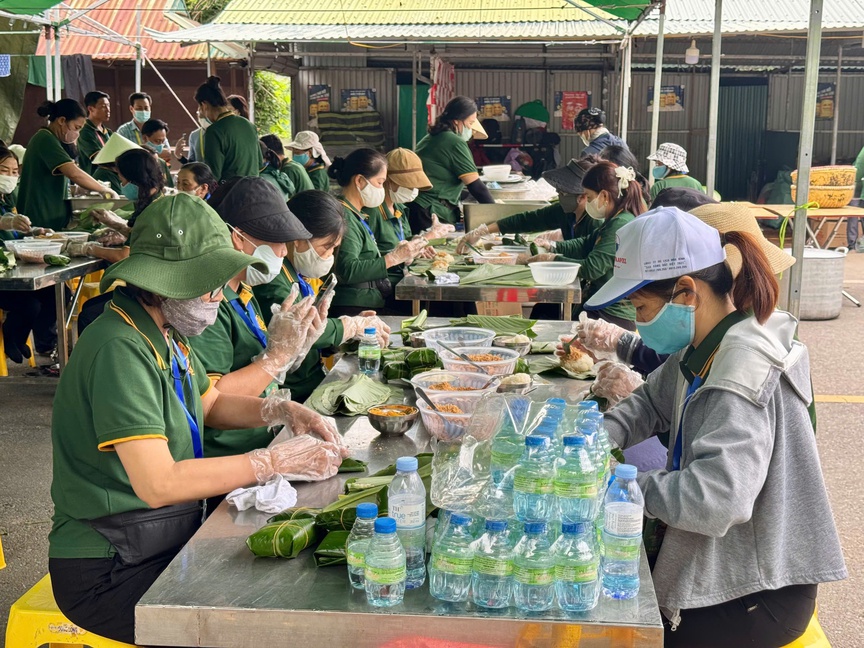 Quảng Ninh đón 1 triệu lượt người đến chiêm bái xá lợi Đức Phật- Ảnh 8. Quảng Ninh đón 1 triệu lượt người đến chiêm bái xá lợi Đức Phật- Ảnh 8.