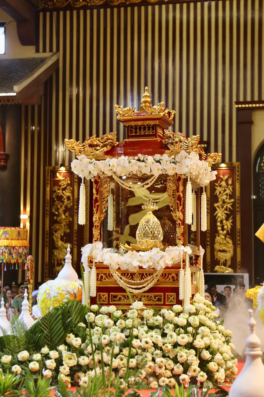 Quảng Ninh đón 1 triệu lượt người đến chiêm bái xá lợi Đức Phật- Ảnh 3. Quảng Ninh đón 1 triệu lượt người đến chiêm bái xá lợi Đức Phật- Ảnh 3.