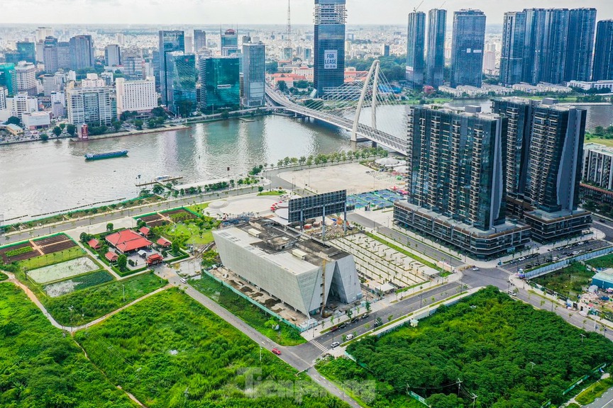 Hơn 1 năm nữa, Trung tâm triển lãm quy mô 800 tỷ sẽ hoàn thành sau 12 năm khởi công- Ảnh 1.