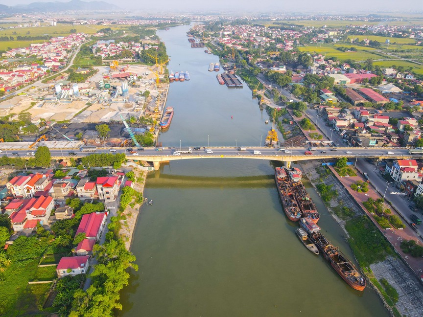 2 ‘thủ phủ công nghiệp miền Bắc’ sáp nhập sẽ có nhiều liên kết giao thông nghìn tỷ, góp phần đưa siêu tỉnh mới cất cánh- Ảnh 2. 2 ‘thủ phủ công nghiệp miền Bắc’ sáp nhập sẽ có nhiều liên kết giao thông nghìn tỷ, góp phần đưa siêu tỉnh mới cất cánh- Ảnh 2.