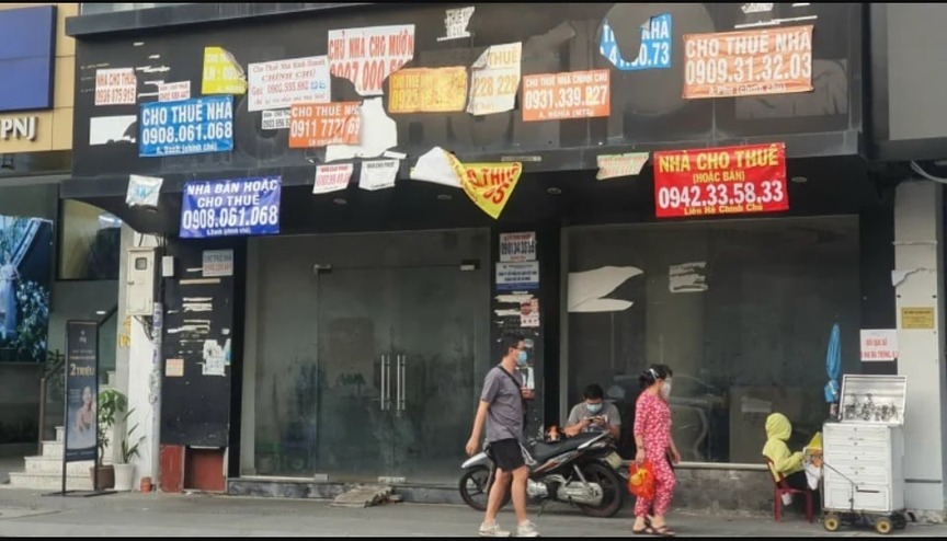 Giá thuê hạ nhiệt, mặt bằng bán lẻ tại các tuyến phố lớn tại TP. HCM vẫn chật vật tìm lại thời hoàng kim- Ảnh 2. Giá thuê hạ nhiệt, mặt bằng bán lẻ tại các tuyến phố lớn tại TP. HCM vẫn chật vật tìm lại thời hoàng kim- Ảnh 2.