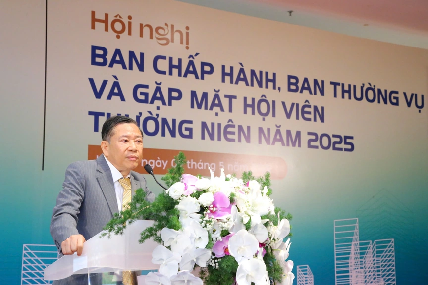 Hội nghị Ban Chấp hành, Ban Thường vụ VNREA 2025: Nhận diện triển vọng và thách thức để bước vào kỷ nguyên mới- Ảnh 1. Hội nghị Ban Chấp hành, Ban Thường vụ VNREA 2025: Nhận diện triển vọng và thách thức để bước vào kỷ nguyên mới- Ảnh 1.
