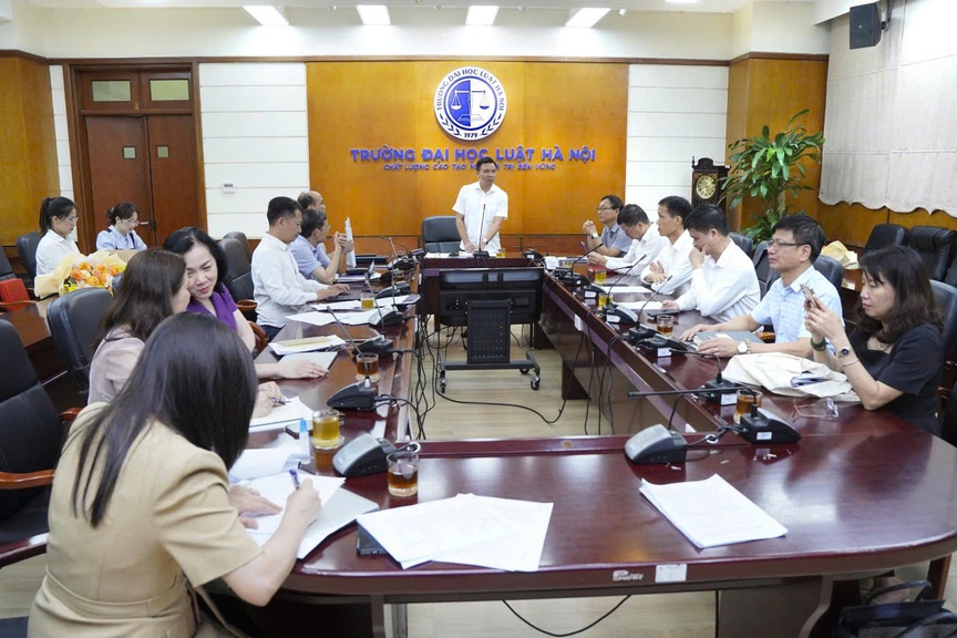 TS. LS. Đoàn Văn Bình làm thành viên Hội đồng trường Đại học Luật Hà Nội- Ảnh 2. TS. LS. Đoàn Văn Bình làm thành viên Hội đồng trường Đại học Luật Hà Nội- Ảnh 2.
