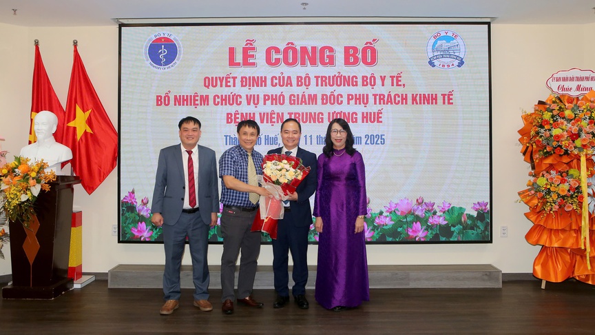 GS.TS Phạm Như Hiệp tái đắc cử Bí thư Đảng ủy Bệnh viện Trung ương Huế- Ảnh 3. GS.TS Phạm Như Hiệp tái đắc cử Bí thư Đảng ủy Bệnh viện Trung ương Huế- Ảnh 3.