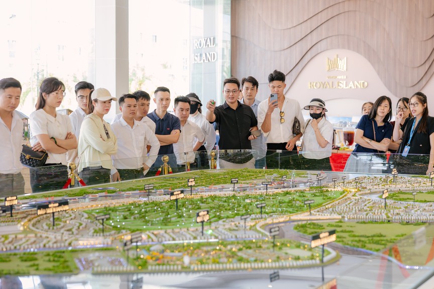 Bất động sản cao cấp Việt Nam trước “cửa sổ cơ hội” mới- Ảnh 2. Bất động sản cao cấp Việt Nam trước “cửa sổ cơ hội” mới- Ảnh 2.