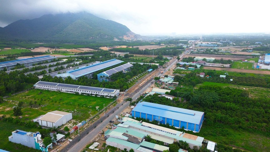 Diện mạo tuyến đường tỉnh kết nối cao tốc Biên Hoà - Vũng Tàu được mở rộng gấp 5 lần, đón một siêu đô thị 1,4 triệu dân- Ảnh 3. Diện mạo tuyến đường tỉnh kết nối cao tốc Biên Hoà - Vũng Tàu được mở rộng gấp 5 lần, đón một siêu đô thị 1,4 triệu dân- Ảnh 3.