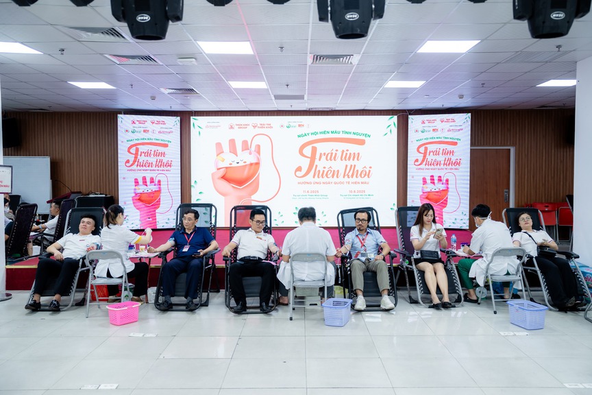 Thiên Khôi Group nối tiếp hành trình thiện nguyện với chương trình hiến máu “Trái Tim Thiên Khôi”- Ảnh 3. Thiên Khôi Group nối tiếp hành trình thiện nguyện với chương trình hiến máu “Trái Tim Thiên Khôi”- Ảnh 3.