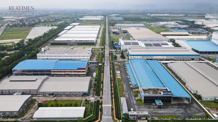 Bất động sản công nghiệp 2 miền Bắc - Nam giữ nhịp phục hồi- Ảnh 1. Bất động sản công nghiệp 2 miền Bắc - Nam giữ nhịp phục hồi- Ảnh 1.