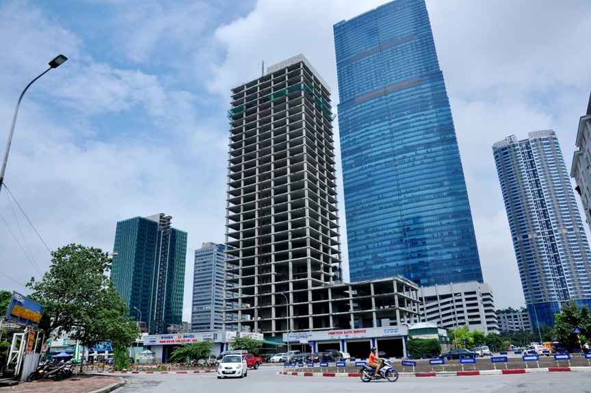 Bộ Xây dựng chỉ đạo ‘nóng’ với dự án tháp nghìn tỷ bỏ hoang kế bên tòa nhà chọc trời cao nhất Hà Nội- Ảnh 1. Bộ Xây dựng chỉ đạo ‘nóng’ với dự án tháp nghìn tỷ bỏ hoang kế bên tòa nhà chọc trời cao nhất Hà Nội- Ảnh 1.