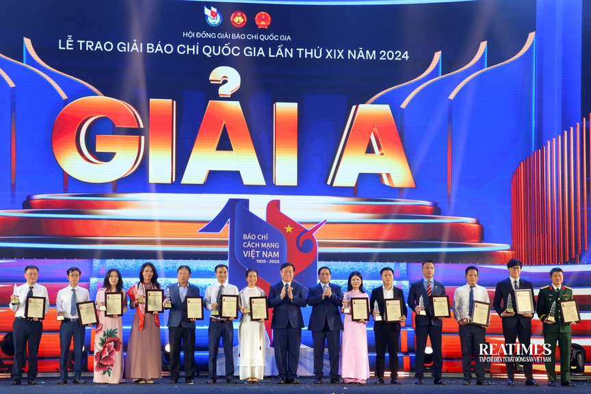 Lễ trao Giải Báo chí Quốc gia lần thứ XIX - năm 2024 với chủ đề "Thép trong Bút, Lửa trong Tim"- Ảnh 4.