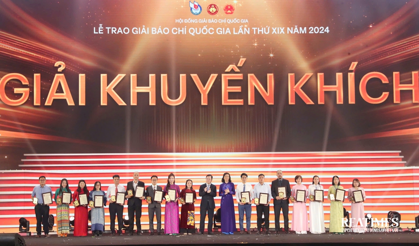 Lễ trao Giải Báo chí Quốc gia lần thứ XIX - năm 2024 với chủ đề "Thép trong Bút, Lửa trong Tim"- Ảnh 7.