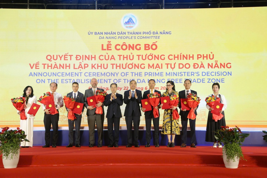 Công bố thành lập Khu thương mại tự do TP. Đà Nẵng- Ảnh 2. Công bố thành lập Khu thương mại tự do TP. Đà Nẵng- Ảnh 2.