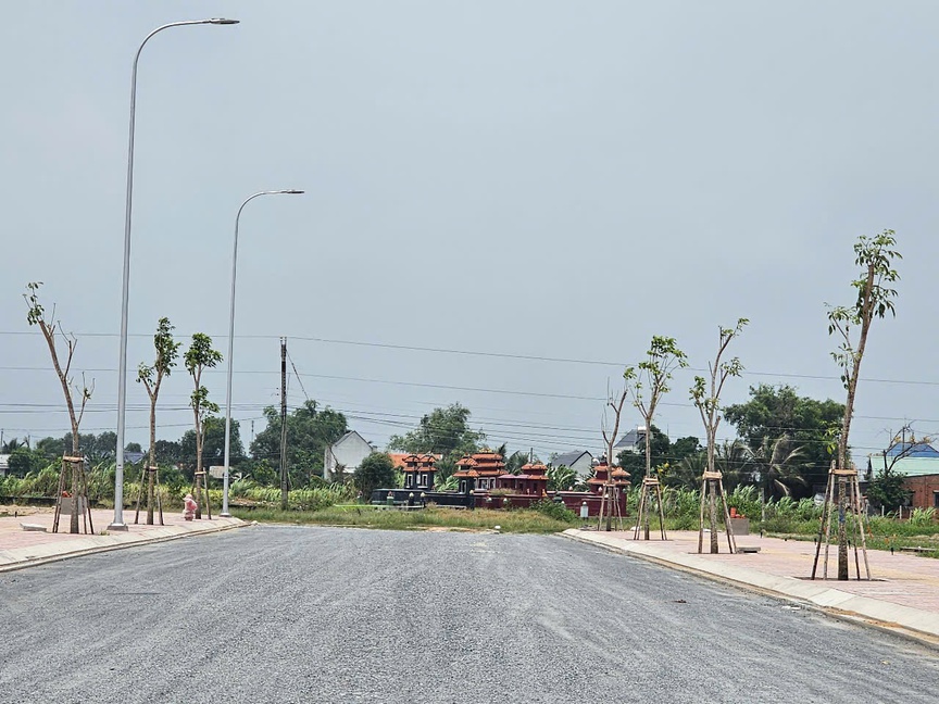 Long An: Quảng cáo một đằng, thực tế một nẻo tại dự án An Huy Mỹ Việt- Ảnh 5. Long An: Quảng cáo một đằng, thực tế một nẻo tại dự án An Huy Mỹ Việt- Ảnh 5.