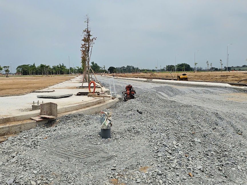 Long An: Quảng cáo một đằng, thực tế một nẻo tại dự án An Huy Mỹ Việt- Ảnh 6. Long An: Quảng cáo một đằng, thực tế một nẻo tại dự án An Huy Mỹ Việt- Ảnh 6.