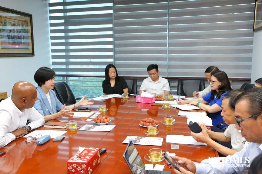 VNREA, VUPDA, ACVN và Công ty TNHH MMI ASIA họp bàn về hợp tác tổ chức Triển lãm EXPO REAL Châu Á Thái Bình Dương 2026- Ảnh 5. VNREA, VUPDA, ACVN và Công ty TNHH MMI ASIA họp bàn về hợp tác tổ chức Triển lãm EXPO REAL Châu Á Thái Bình Dương 2026- Ảnh 5.
