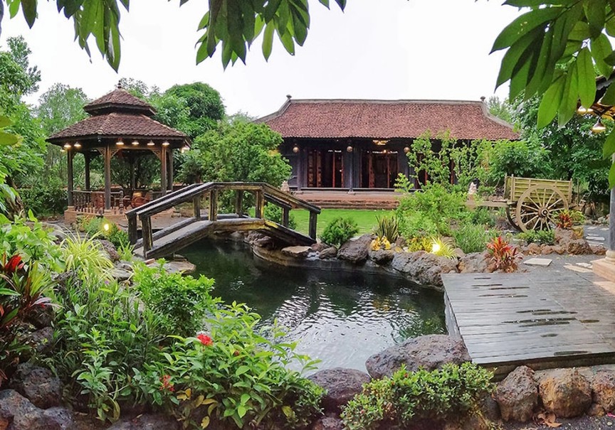 Biệt phủ trăm tỷ của 'nghệ sĩ nặng nhất Vbiz': Rộng hơn 1.600m2, mang nguyên khung nhà cổ 100 tuổi từ Nam Định vào Đồng Nai xây dựng- Ảnh 7. Biệt phủ trăm tỷ của 'nghệ sĩ nặng nhất Vbiz': Rộng hơn 1.600m2, mang nguyên khung nhà cổ 100 tuổi từ Nam Định vào Đồng Nai xây dựng- Ảnh 7.