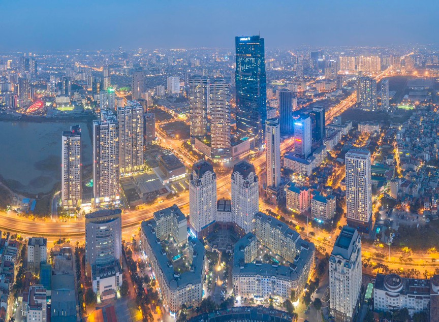 Hà Nội yêu cầu xây dựng kế hoạch phát triển kinh tế - xã hội 2026 với mục tiêu tăng trưởng hai con số- Ảnh 1. Hà Nội yêu cầu xây dựng kế hoạch phát triển kinh tế - xã hội 2026 với mục tiêu tăng trưởng hai con số- Ảnh 1.