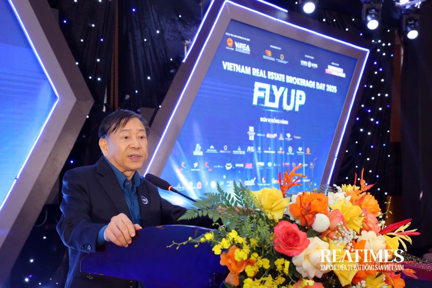Vinh danh Ngày hội Môi giới Bất động sản Việt Nam 2025- Ảnh 1. Vinh danh Ngày hội Môi giới Bất động sản Việt Nam 2025- Ảnh 1.