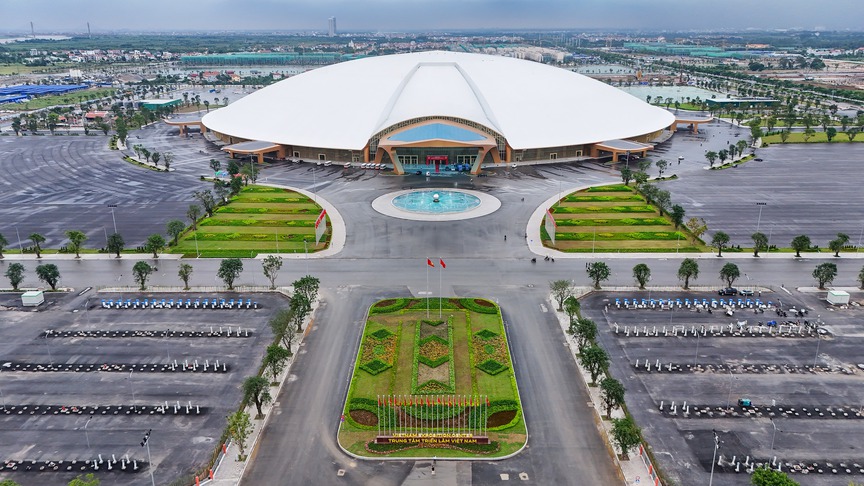 Trung tâm Triển lãm 90ha lớn nhất Đông Nam Á tại Việt Nam: Dấu ấn mới trên bản đồ các sự kiện quốc tế sắp hoàn thành- Ảnh 1. Trung tâm Triển lãm 90ha lớn nhất Đông Nam Á tại Việt Nam: Dấu ấn mới trên bản đồ các sự kiện quốc tế sắp hoàn thành- Ảnh 1.
