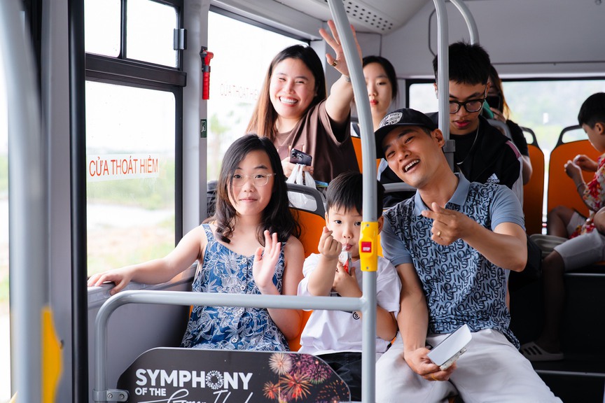 Trải nghiệm du lịch Cát Bà xanh – sạch – hiện đại với xe điện mới của Sun Group- Ảnh 3. Trải nghiệm du lịch Cát Bà xanh – sạch – hiện đại với xe điện mới của Sun Group- Ảnh 3.