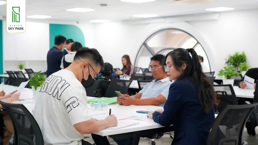Chủ đầu tư ra sức kích cầu, nhà đầu tư 'âm thầm' cắt lỗ tại Picity Sky Park- Ảnh 6. Chủ đầu tư ra sức kích cầu, nhà đầu tư 'âm thầm' cắt lỗ tại Picity Sky Park- Ảnh 6.