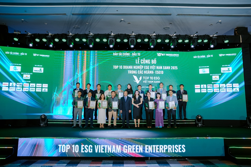CC1 được xướng tên ở hai hạng mục tiêu biểu tại Diễn đàn Innovation and ESG Summit 2025- Ảnh 1. CC1 được xướng tên ở hai hạng mục tiêu biểu tại Diễn đàn Innovation and ESG Summit 2025- Ảnh 1.