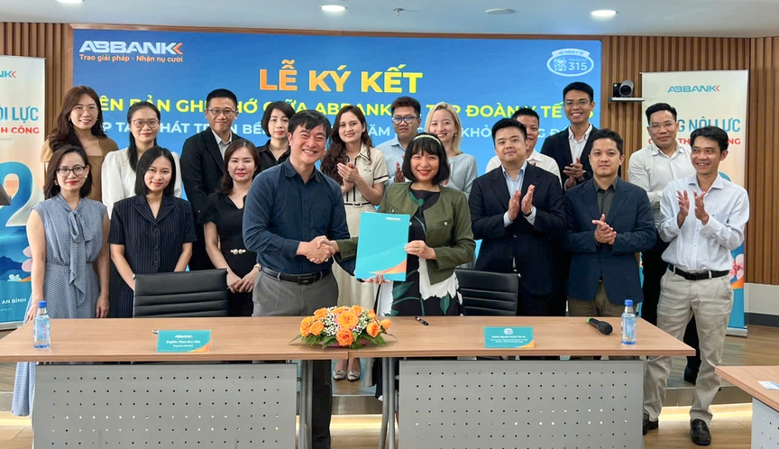 ABBANK và hệ thống y tế 315 hợp tác cung cấp giải pháp chăm sóc sức khỏe toàn diện cho cộng đồng- Ảnh 1. ABBANK và hệ thống y tế 315 hợp tác cung cấp giải pháp chăm sóc sức khỏe toàn diện cho cộng đồng- Ảnh 1.