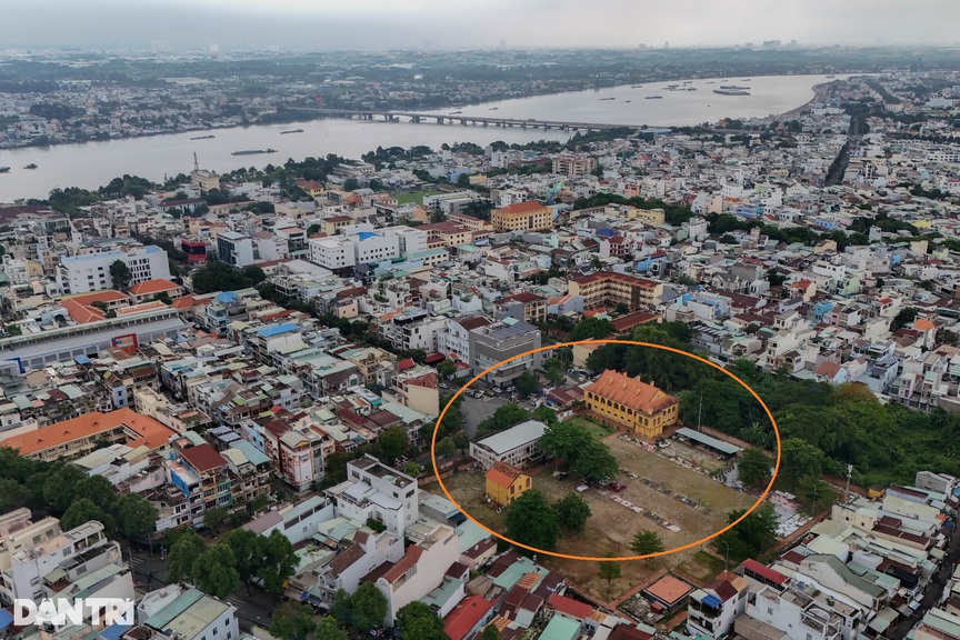 Thành cổ hơn 200 tuổi nằm ven dòng sông biểu tượng sắp được chỉnh trang làm quảng trường?- Ảnh 2.