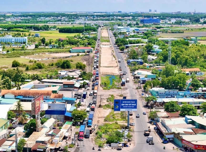 Hai trục đường huyết mạch gần 3.000 tỷ kết nối với sân bay lớn nhất Việt Nam vẫn chờ được gỡ khó- Ảnh 2. Hai trục đường huyết mạch gần 3.000 tỷ kết nối với sân bay lớn nhất Việt Nam vẫn chờ được gỡ khó- Ảnh 2.