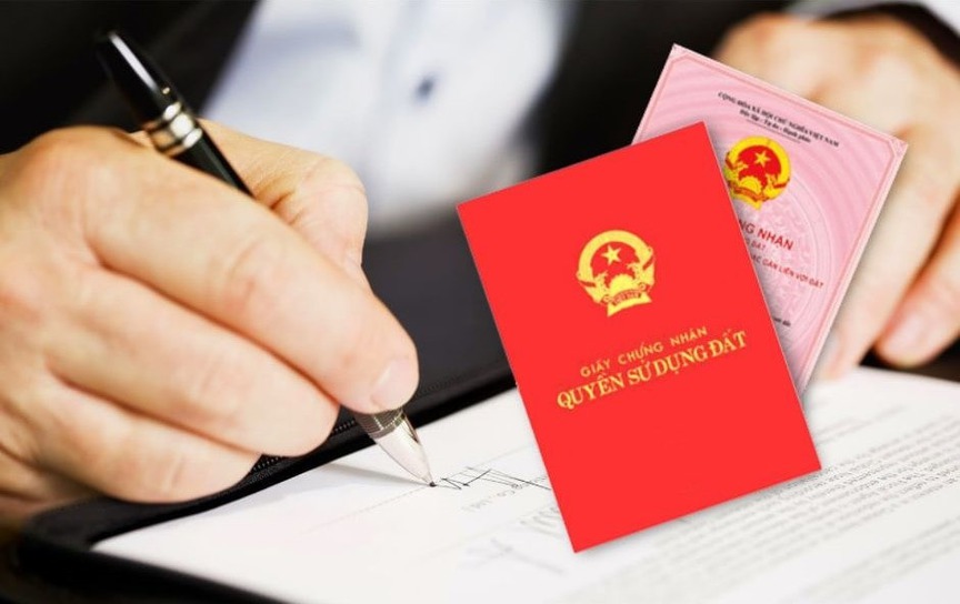 Từ nay, sang tên sổ đỏ cần lưu ý một số điểm để tránh bị phạt- Ảnh 1. Từ nay, sang tên sổ đỏ cần lưu ý một số điểm để tránh bị phạt- Ảnh 1.